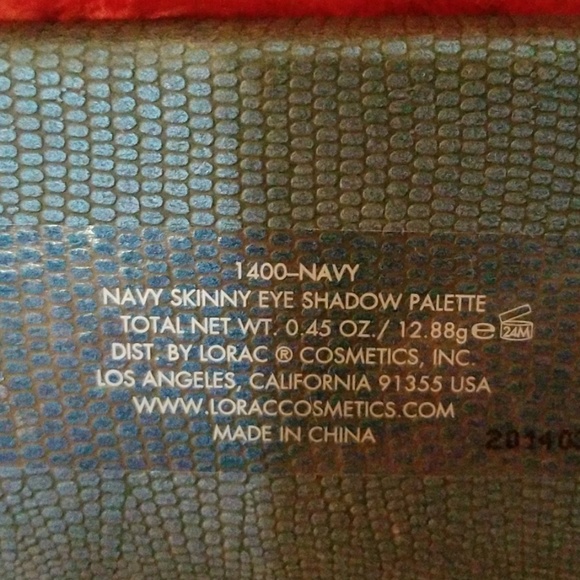 Lorac  skinny eyeshadow palette - Picture 3 of 6